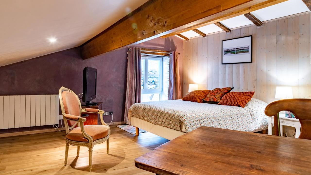 La Maison De Yuka Plieux ภายนอก รูปภาพ