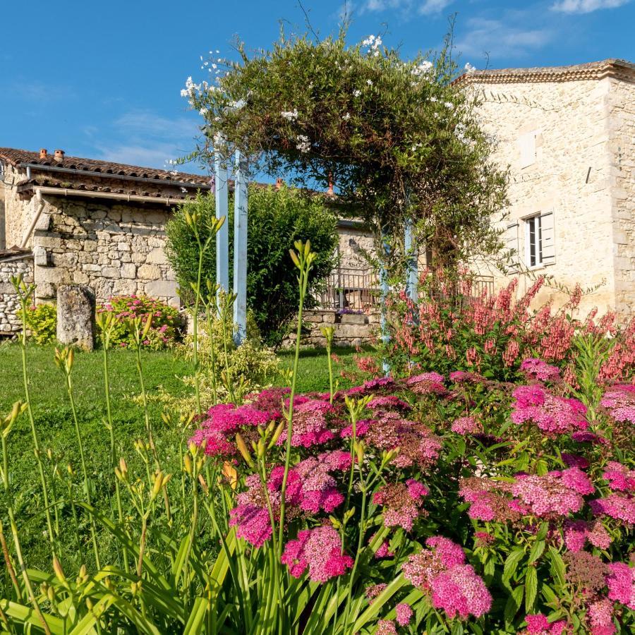La Maison De Yuka Plieux ภายนอก รูปภาพ