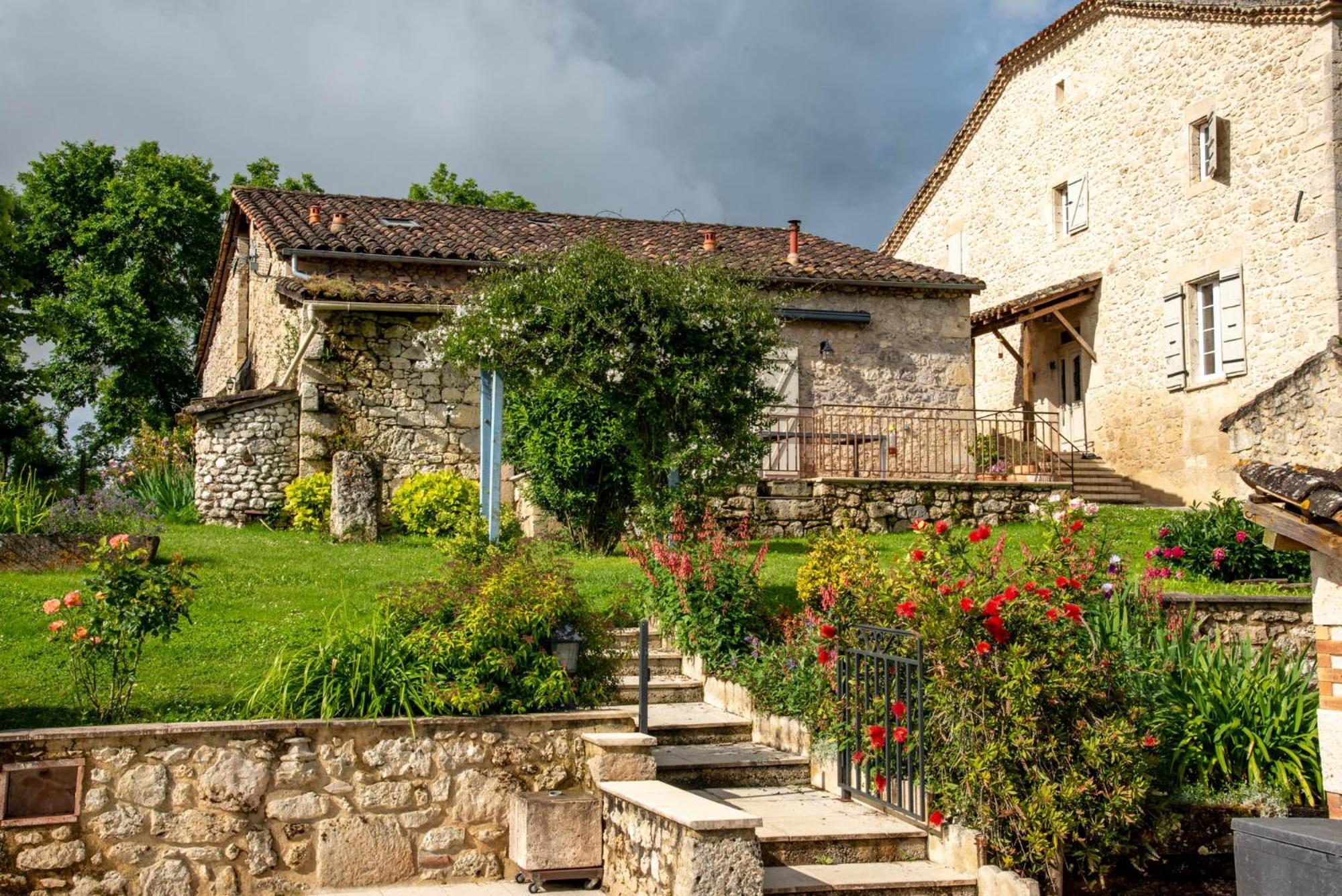La Maison De Yuka Plieux ภายนอก รูปภาพ
